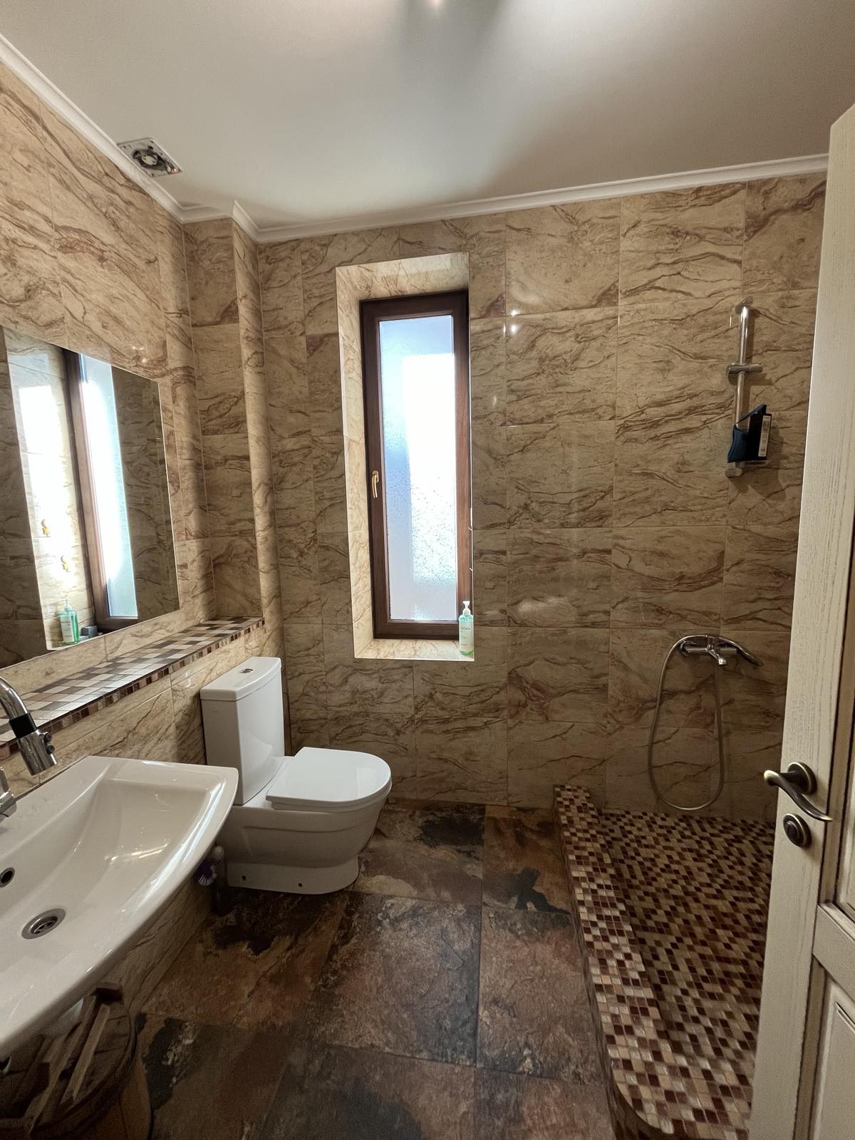 Продам отличный 2-х эт. дом в Совиньоне. ул.Корабельная/Люстдорф.  ID 54094 (Фото 12)